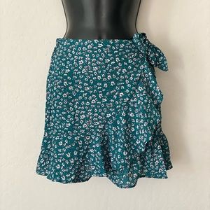 Green Ditsy Floral Print Tie Skirt